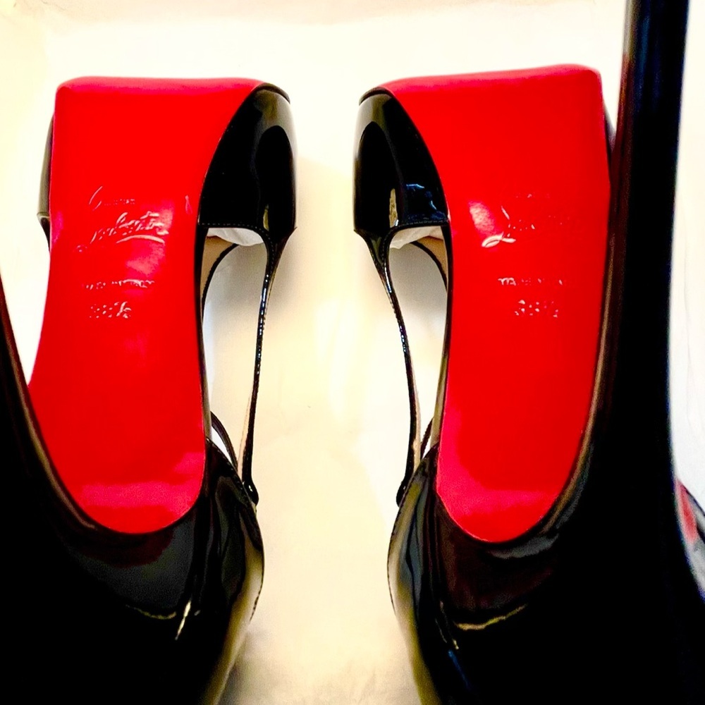 Christian Louboutin ankle strap cage peeptoe pumps. Glossy patent black
38.5 - Picture 11 of 14